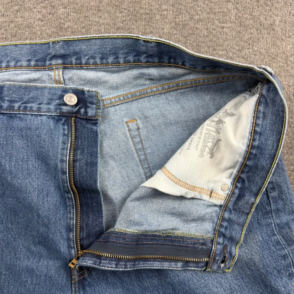 Levis levis 505